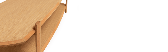 میز وسط رف